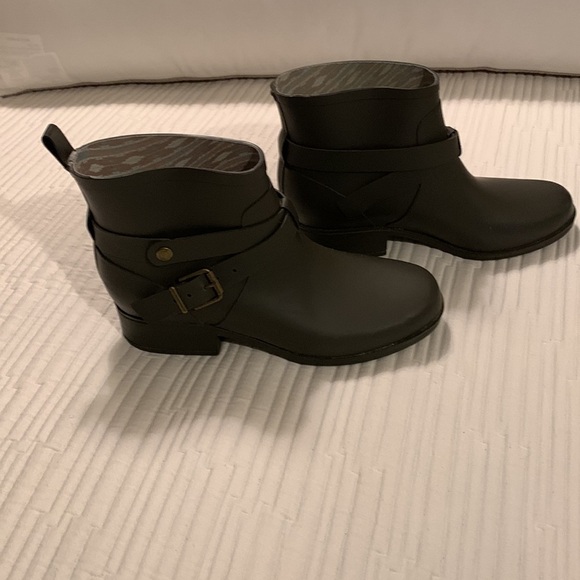 Lucky Brand Women’s Minimalist Ankle Rain Boots SZ 9 - Picture 5 of 13